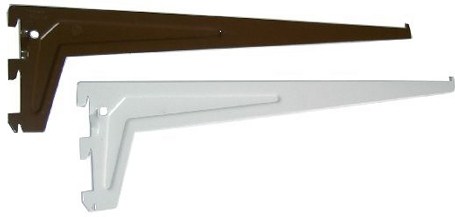 Regalsysteme und Konsolen